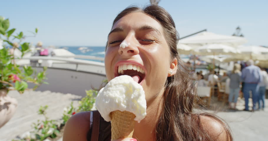 The Girl Who Licked A Tub Of Ice Cream Could Spend Up To 20 Years Behind Bars Oxygenie